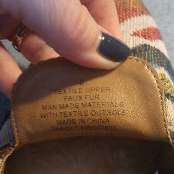 Universal Thread Multicolor Patterned Slides - Picture 4 of 7